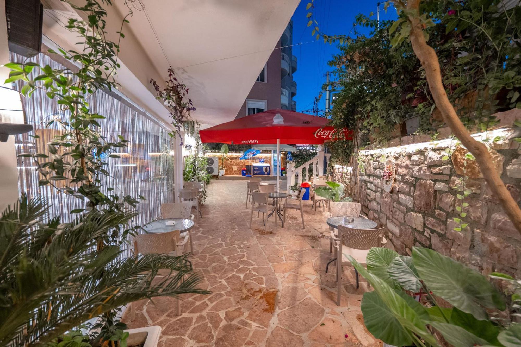 Hotel Elite Sarandë Buitenkant foto