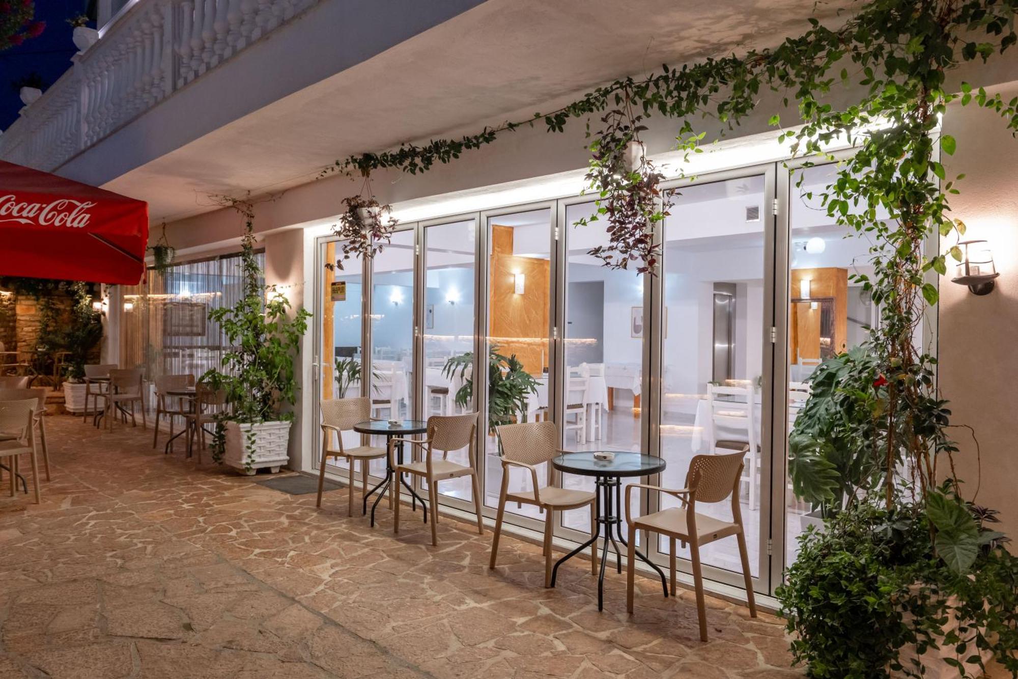 Hotel Elite Sarandë Buitenkant foto