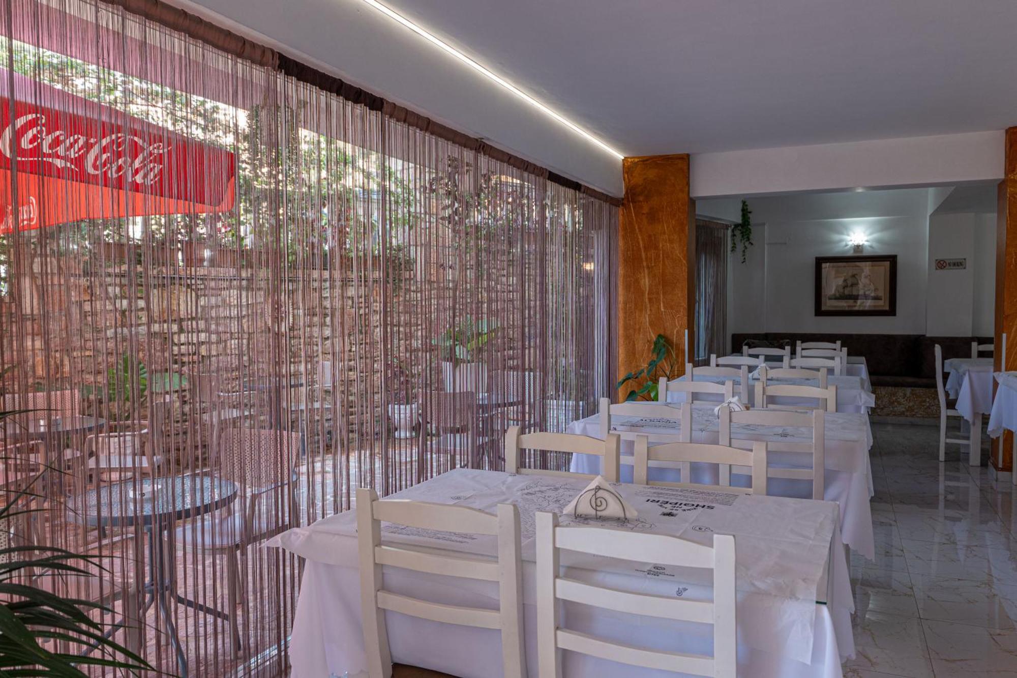 Hotel Elite Sarandë Buitenkant foto