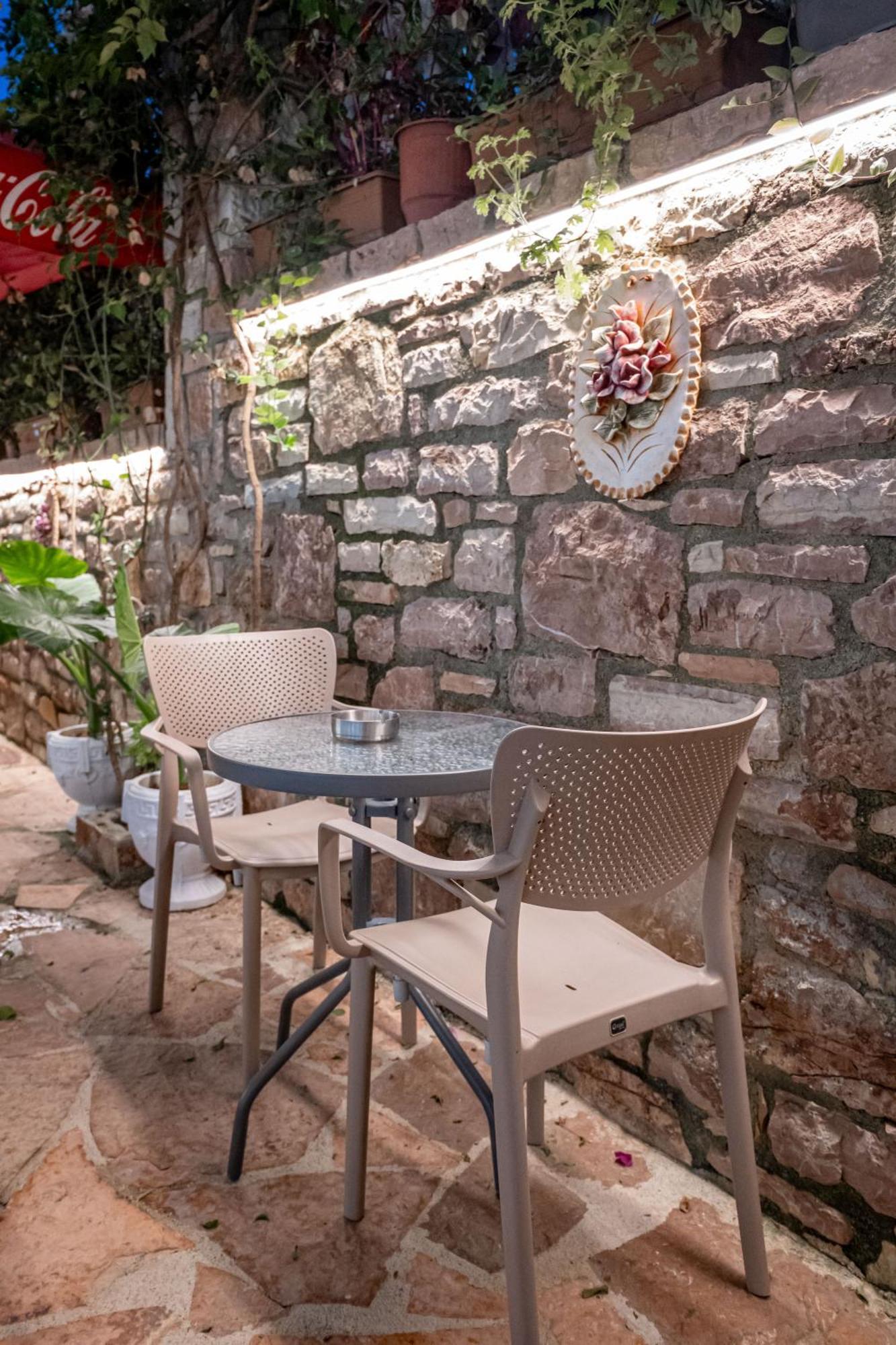 Hotel Elite Sarandë Buitenkant foto