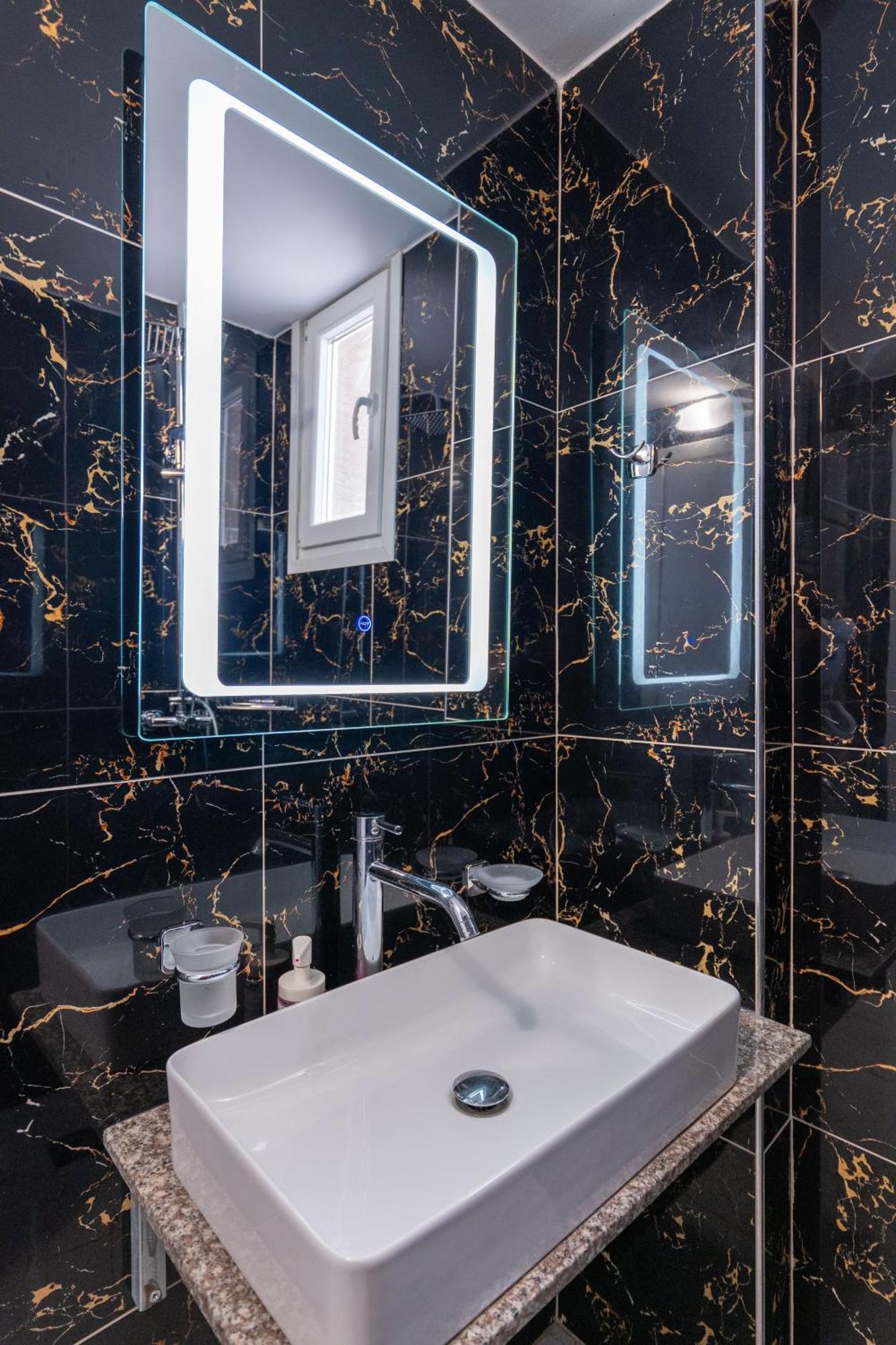 Hotel Elite Sarandë Buitenkant foto