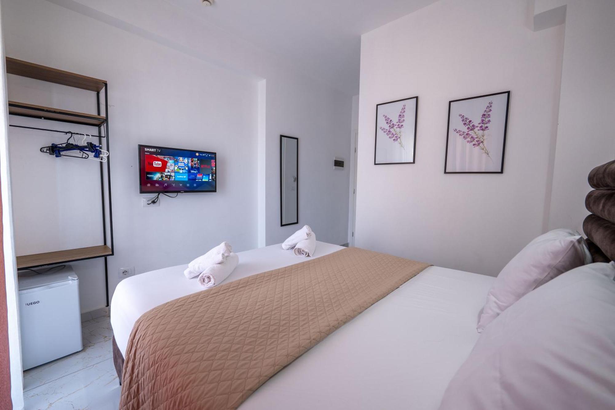 Hotel Elite Sarandë Buitenkant foto
